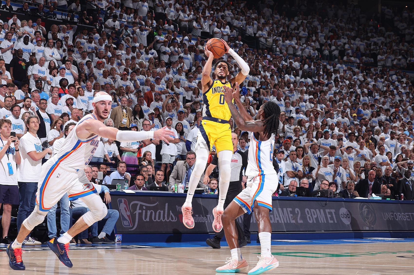 国王横扫步行者，麦科勒姆刷新纪录的简单介绍