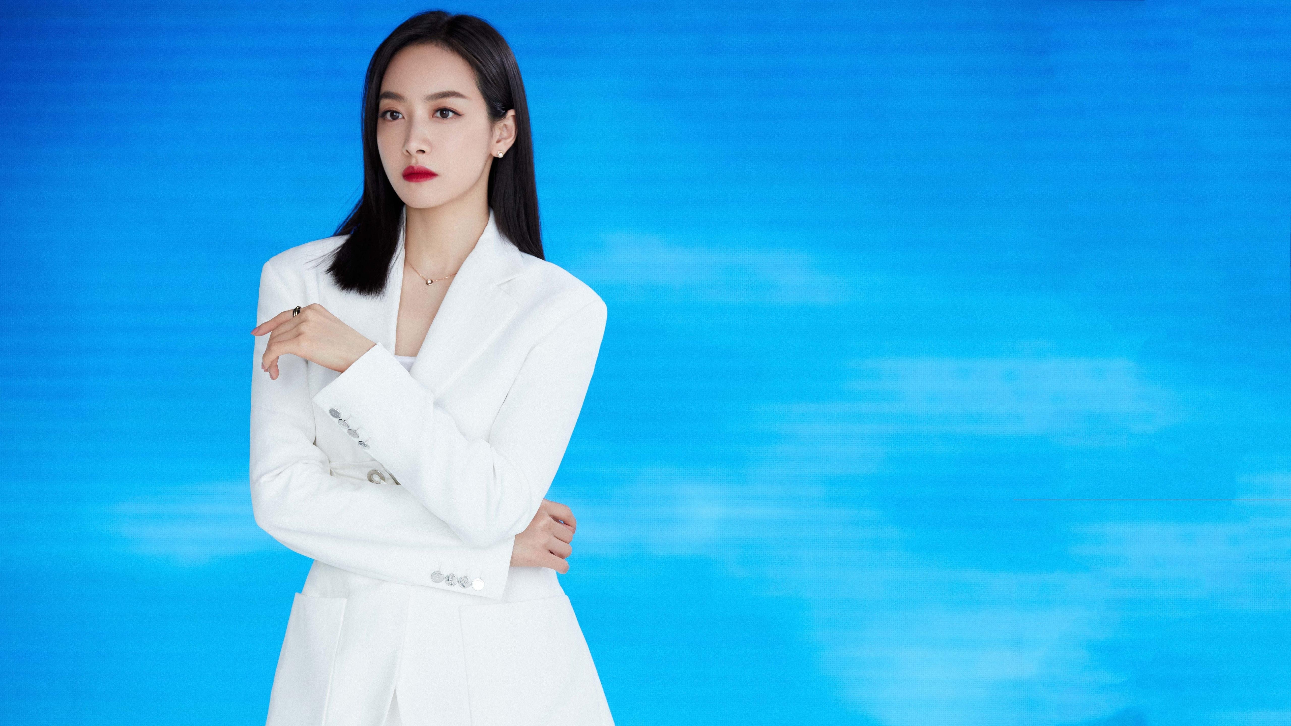 秋风扫落叶！深圳队轻取江苏队，易建联高光表现率队取连胜