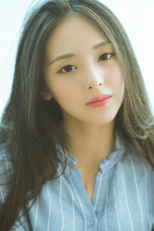 叹息之墙与黄金挽歌,当挪威的冰雪撞碎克罗地亚的斜阳