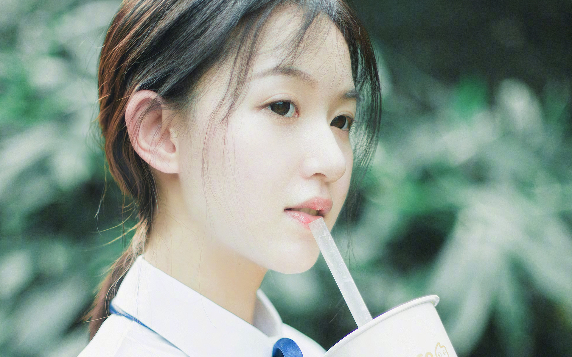 体育盛宴的双重奏,中国队逆转法国队铸就团队传奇,桃田贤斗刷新纪录闪耀羽坛