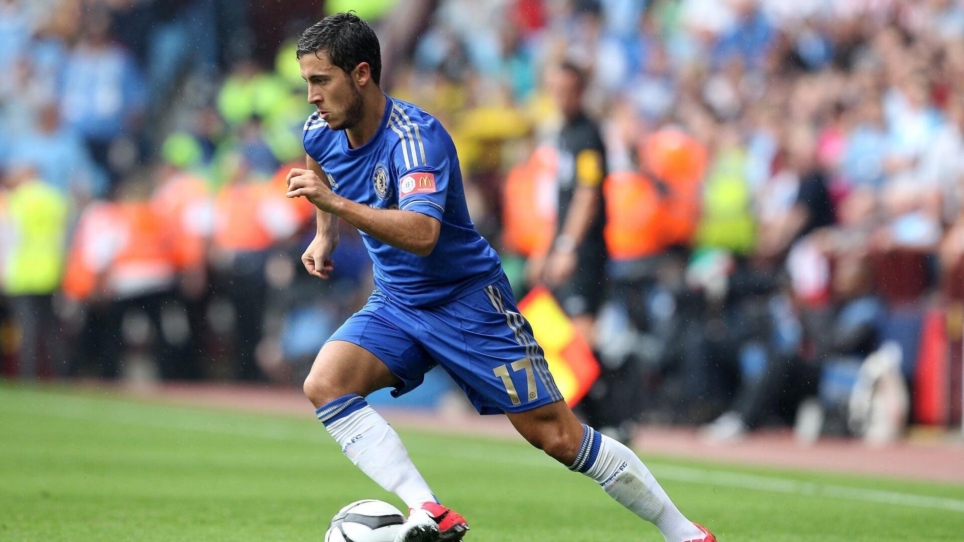 绿茵暗夜·孤星破晓,梅西在巴黎对阵马竞的封神时刻