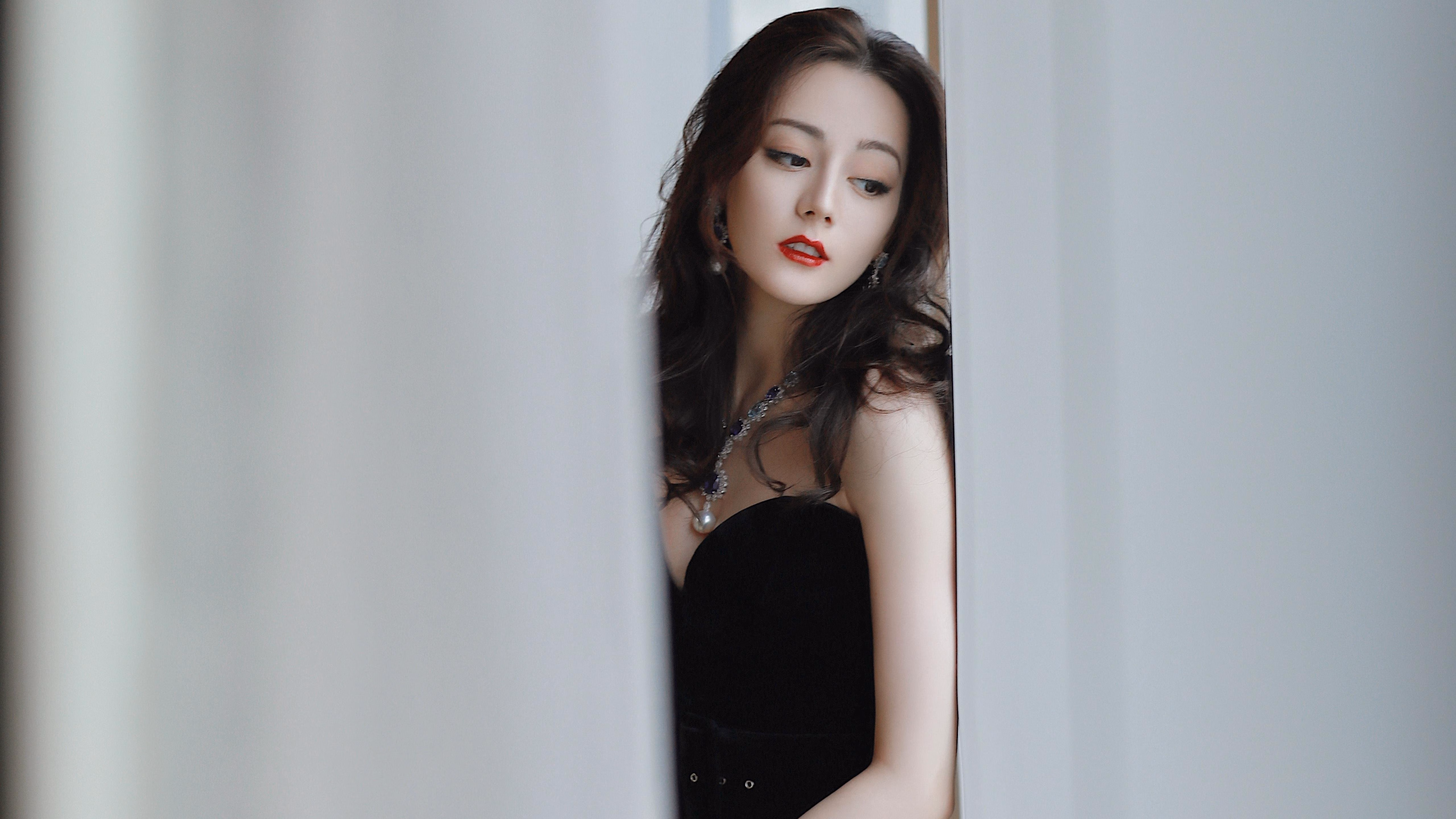 俱乐部荣耀VS国家尊严，伊萨克一剑封喉，利物浦如何全面压制德国战车？